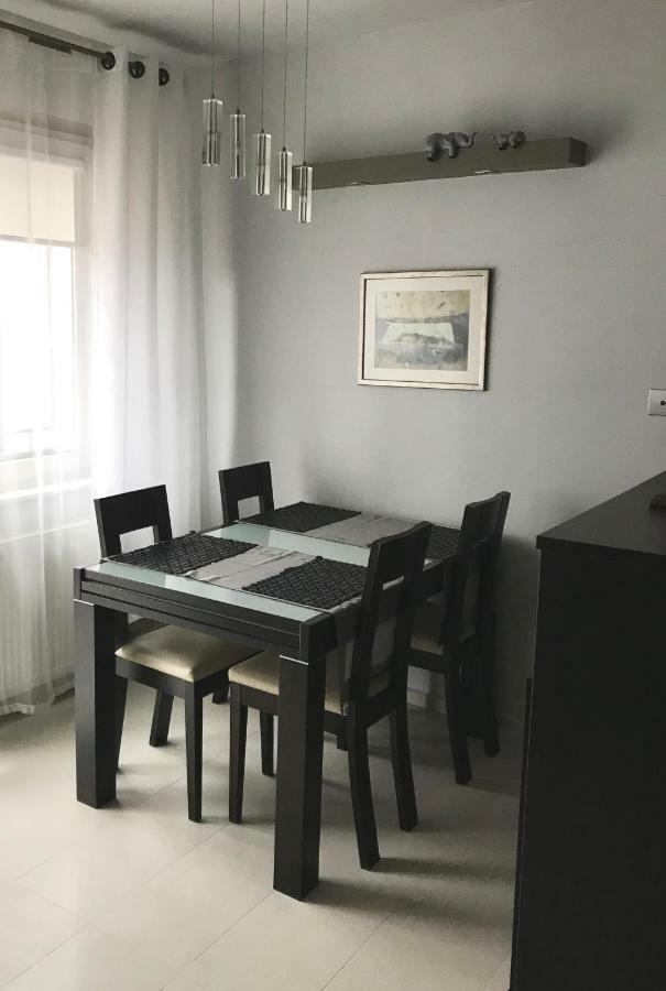 Przystanek Sanok Apartament W Scislym Centrum Buitenkant foto