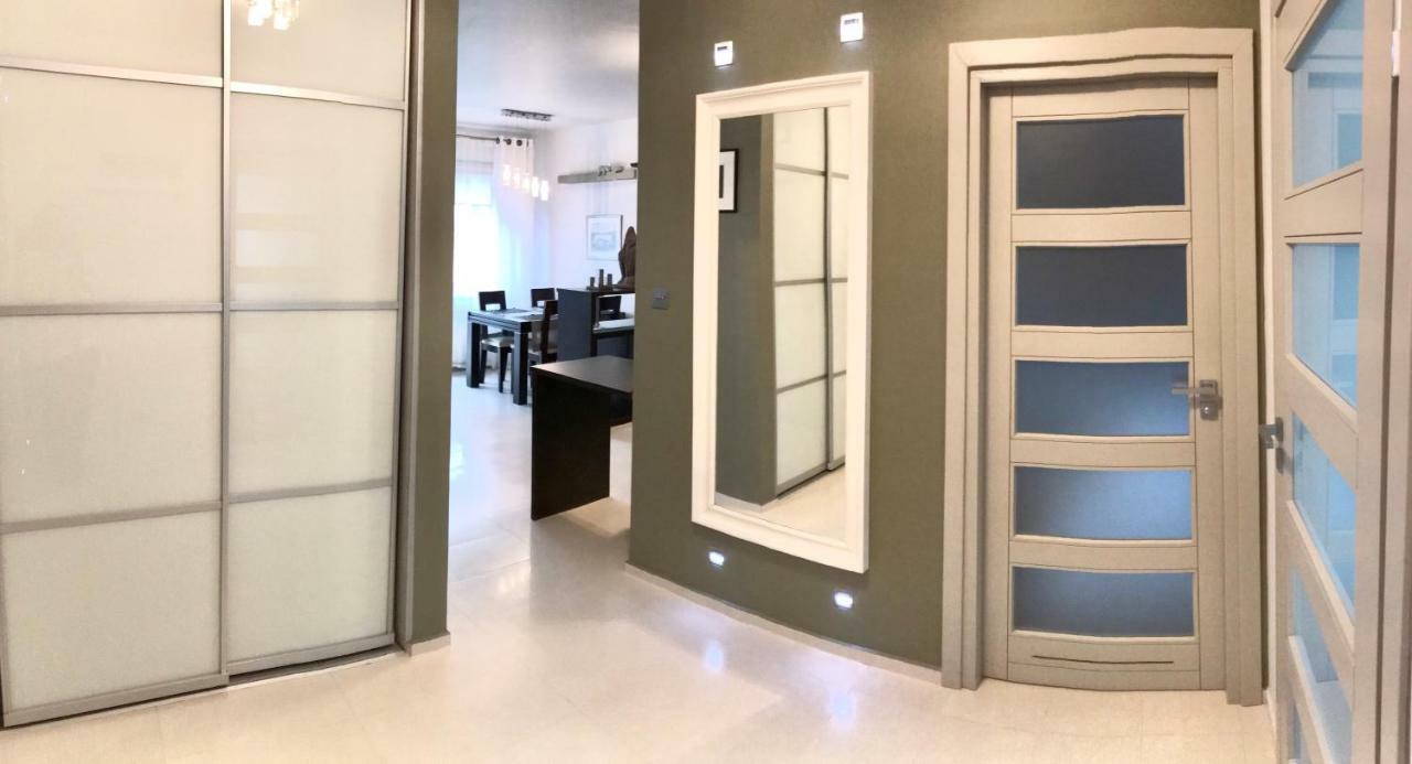 Przystanek Sanok Apartament W Scislym Centrum Buitenkant foto