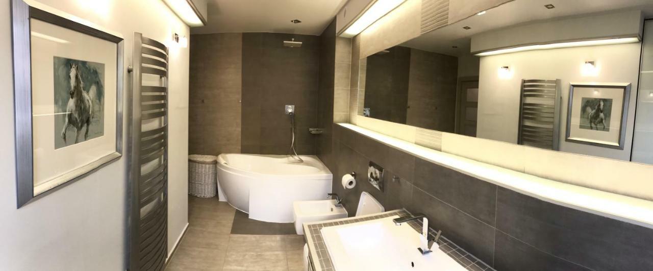 Przystanek Sanok Apartament W Scislym Centrum Buitenkant foto